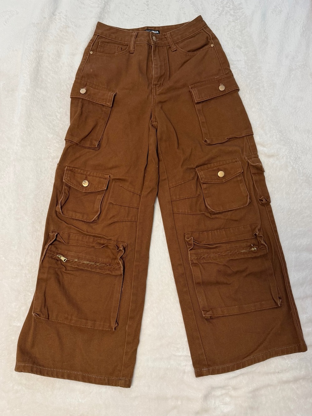Fashion Nova - Multi-Pocket Brown Cargo Pants